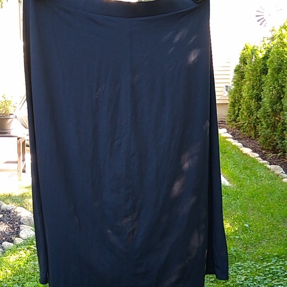 Lands end gorgeous pull on skirt. - Picture 2 of 3